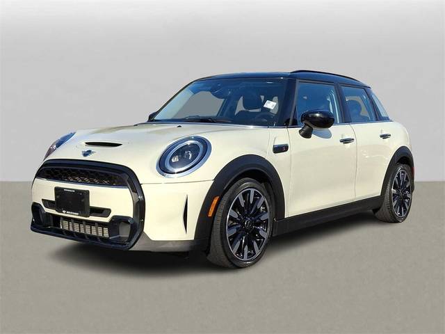 2022 MINI Hardtop 4 Door Cooper S FWD photo