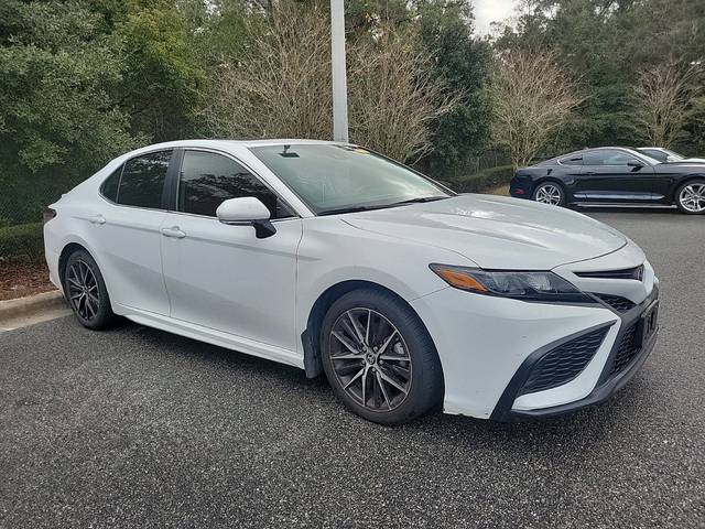 2022 Toyota Camry SE FWD photo