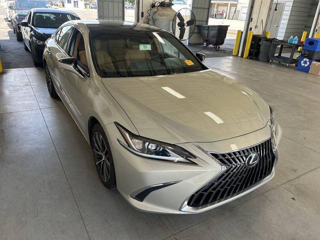 2022 Lexus ES ES 350 FWD photo