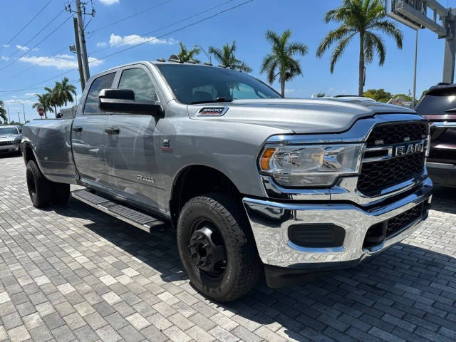2022 Ram 3500 Tradesman 4WD photo