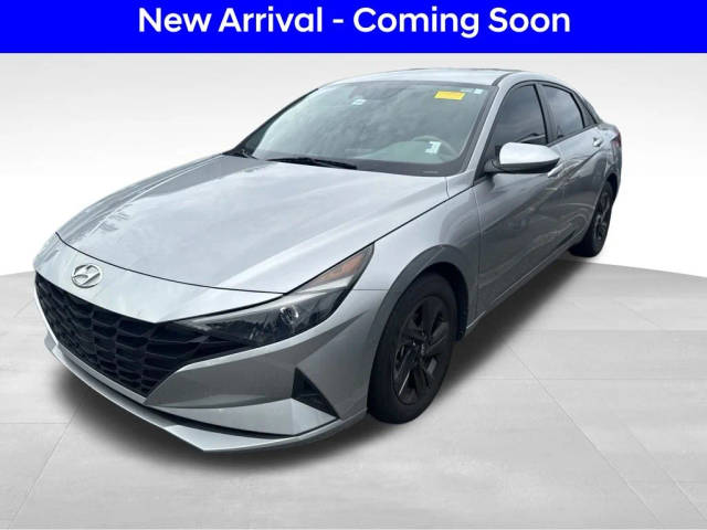 2022 Hyundai Elantra SEL FWD photo