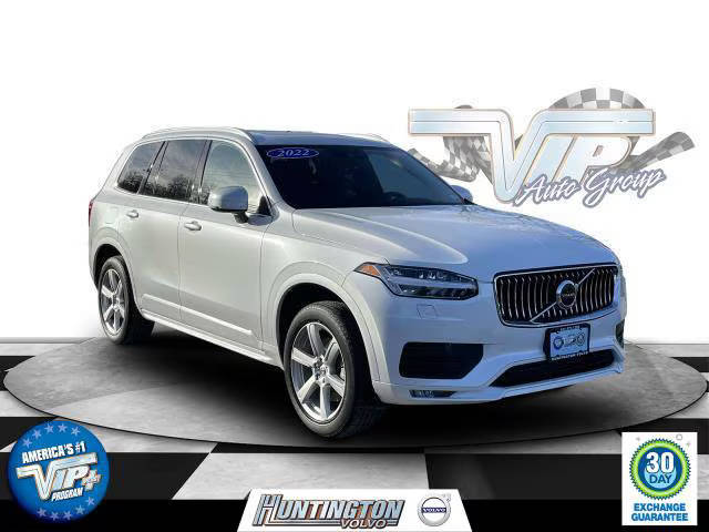 2022 Volvo XC90 Momentum AWD photo