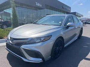 2022 Toyota Camry Hybrid XSE FWD photo