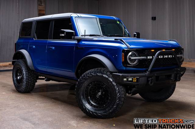 2021 Ford Bronco 4 Door First Edition 4WD photo