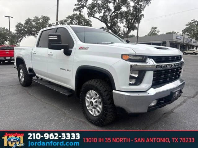 2022 Chevrolet Silverado 2500HD LT 4WD photo