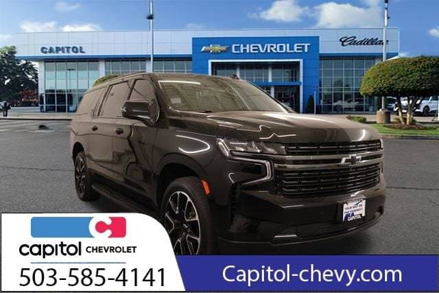 2022 Chevrolet Suburban RST 4WD photo