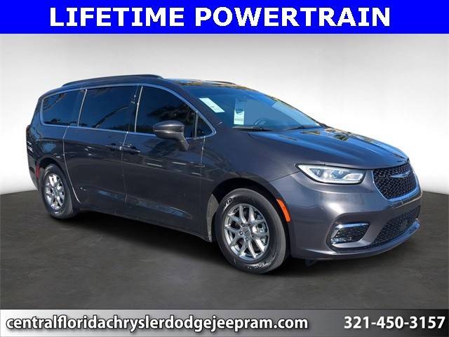 2021 Chrysler Pacifica Minivan Touring FWD photo