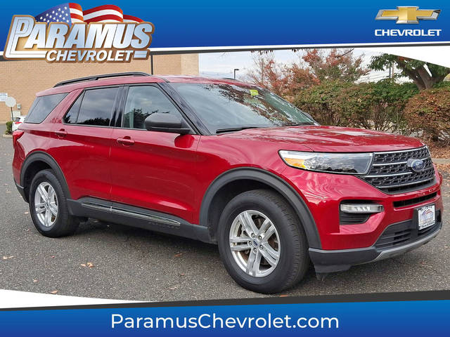 2021 Ford Explorer XLT 4WD photo