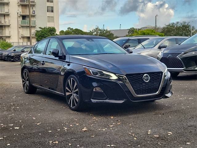 2021 Nissan Altima 2.0 SR FWD photo