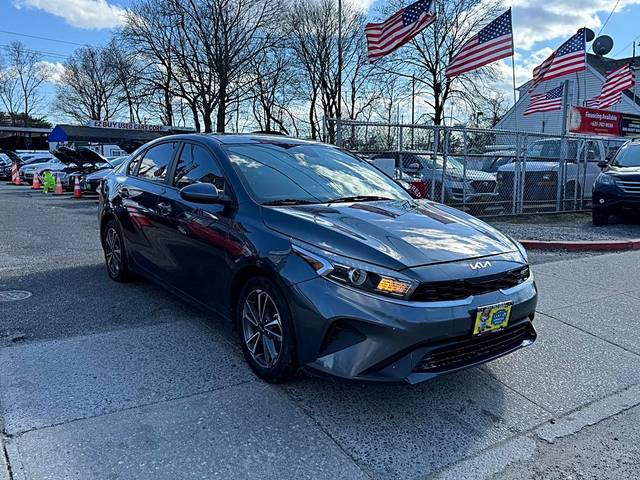 2022 Kia Forte LXS FWD photo