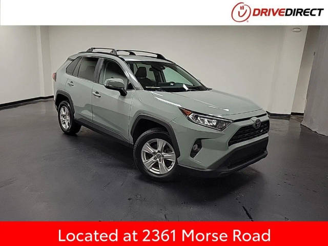 2021 Toyota RAV4 XLE AWD photo