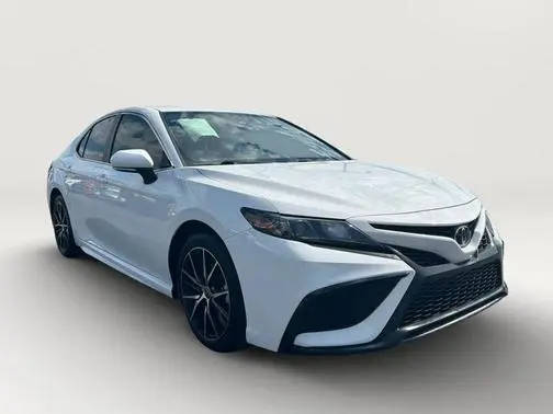 2022 Toyota Camry SE FWD photo
