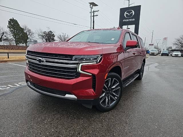 2022 Chevrolet Suburban LT 4WD photo