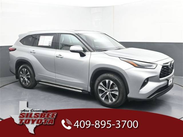 2022 Toyota Highlander XLE FWD photo