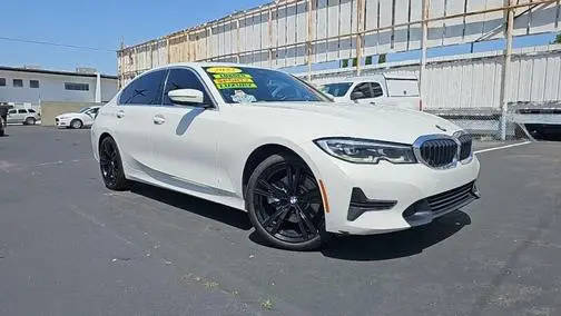2022 BMW 3 Series 330i RWD photo