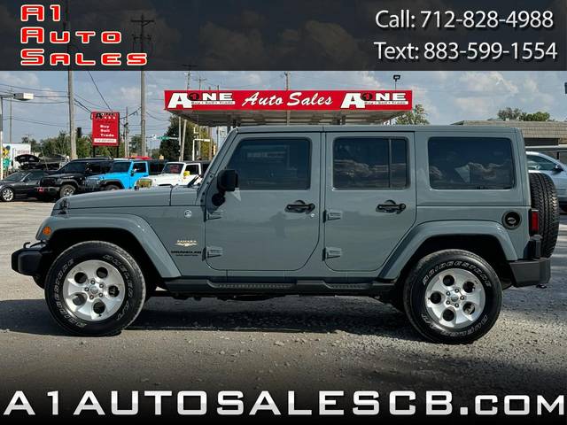 2015 Jeep Wrangler Unlimited Sahara 4WD photo