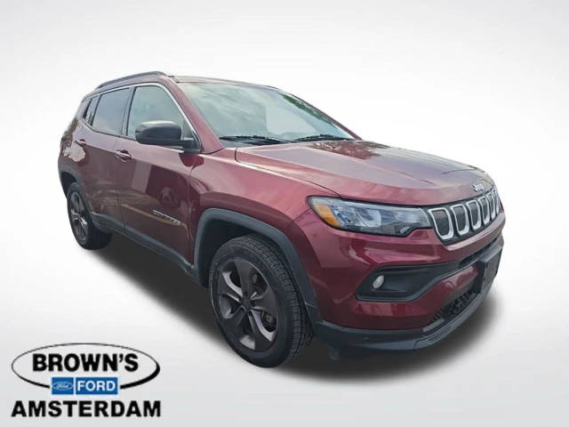 2022 Jeep Compass Latitude Lux 4WD photo