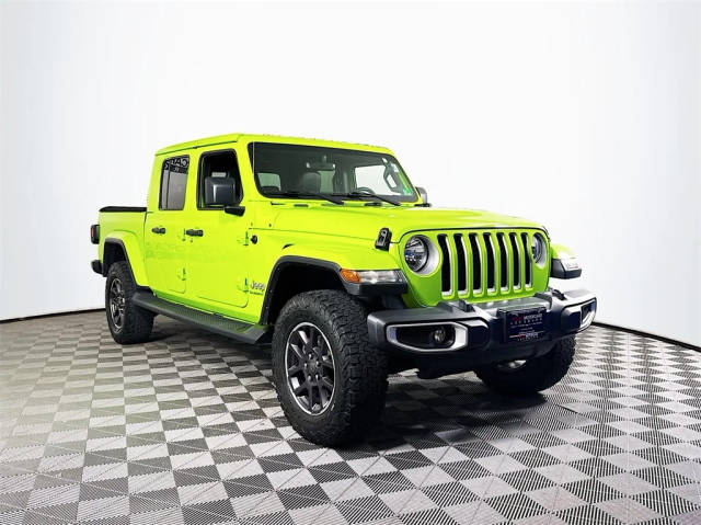 2021 Jeep Gladiator Overland 4WD photo