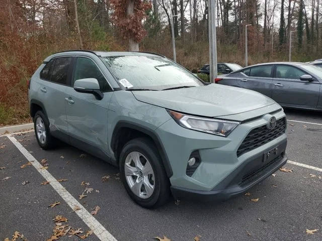 2021 Toyota RAV4 XLE AWD photo