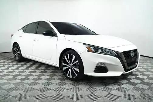 2021 Nissan Altima 2.5 SR FWD photo