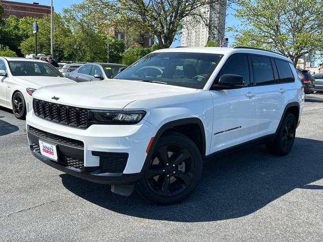 2021 Jeep Grand Cherokee L Altitude 4WD photo