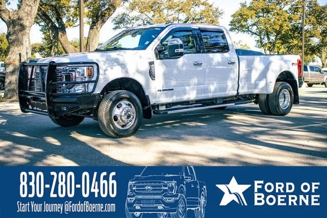 2022 Ford F-350 Super Duty XLT 4WD photo