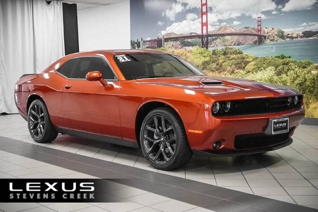 2021 Dodge Challenger SXT RWD photo