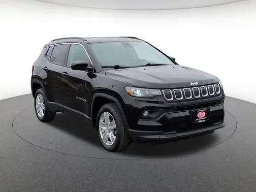 2022 Jeep Compass Latitude 4WD photo