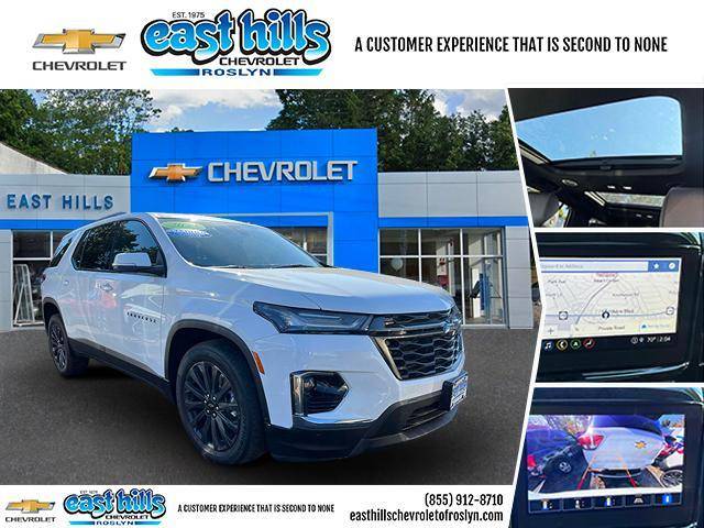 2022 Chevrolet Traverse RS AWD photo