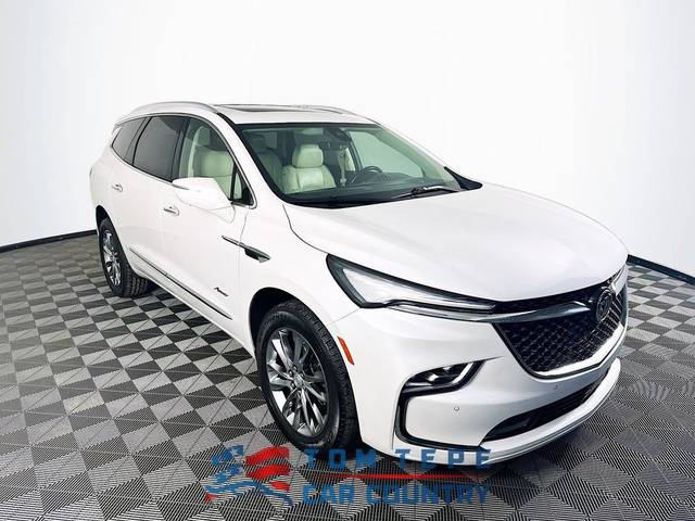 2022 Buick Enclave Avenir FWD photo