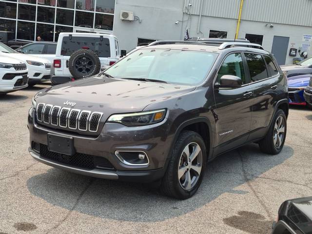 2021 Jeep Cherokee Limited 4WD photo