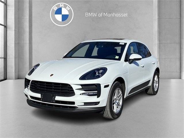 2021 Porsche Macan AWD photo