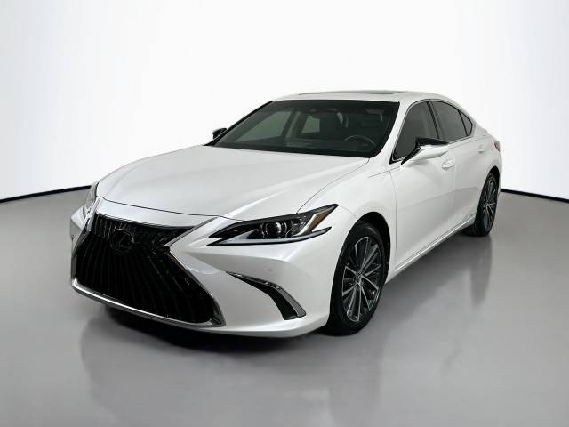 2022 Lexus ES ES 300h FWD photo