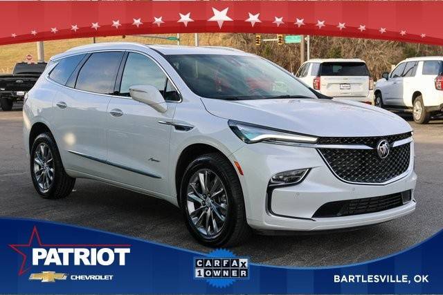 2022 Buick Enclave Avenir AWD photo