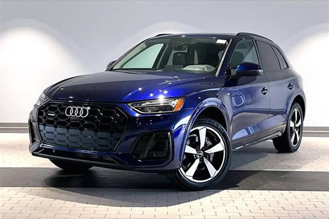 2022 Audi Q5 S line Premium Plus AWD photo