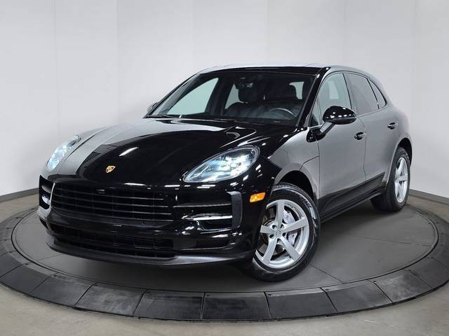 2021 Porsche Macan  AWD photo