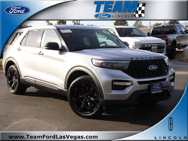 2022 Ford Explorer ST 4WD photo