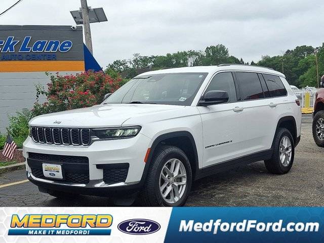 2021 Jeep Grand Cherokee L Laredo 4WD photo