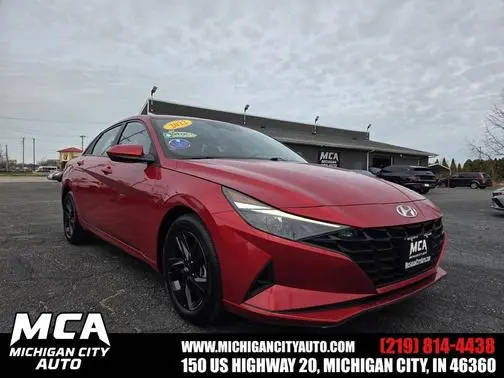 2022 Hyundai Elantra SEL FWD photo