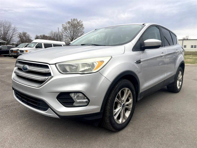 2017 Ford Escape SE FWD photo