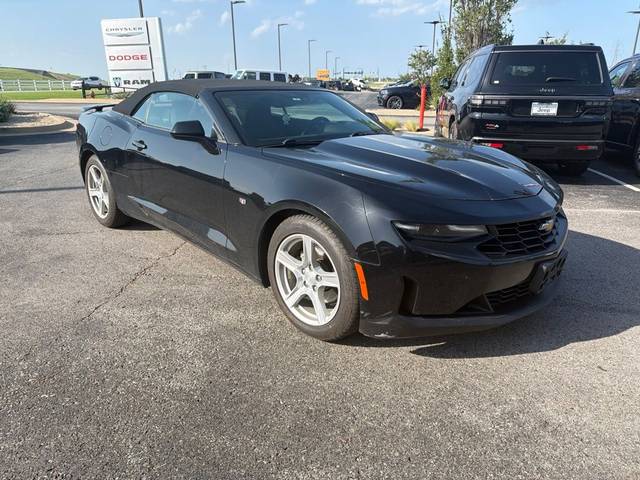 2020 Chevrolet Camaro 1LT RWD photo