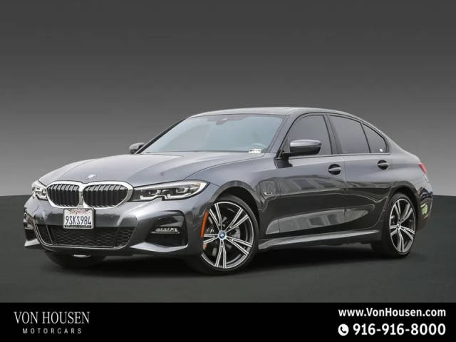 2022 BMW 3 Series 330e xDrive AWD photo