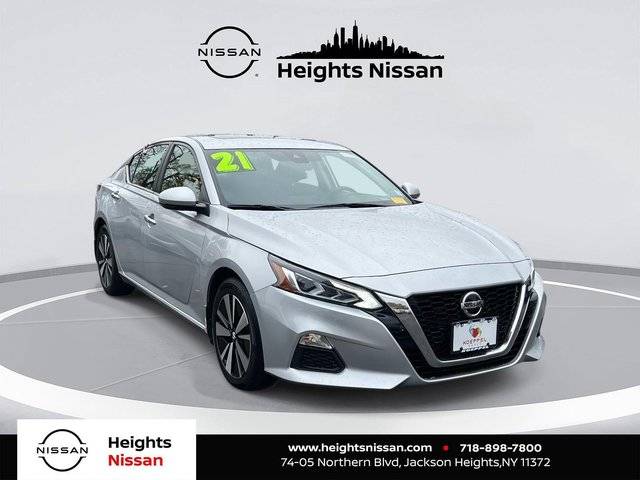 2021 Nissan Altima 2.5 SV FWD photo