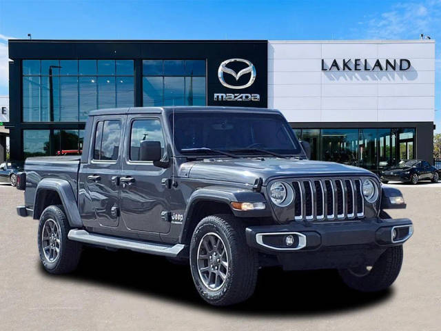 2021 Jeep Gladiator Overland 4WD photo