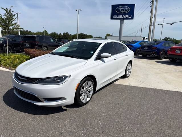 2015 Chrysler 200 Limited FWD photo
