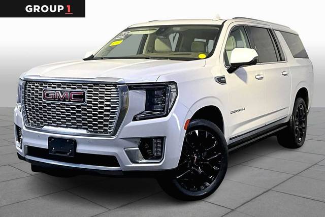2022 GMC Yukon XL Denali 4WD photo