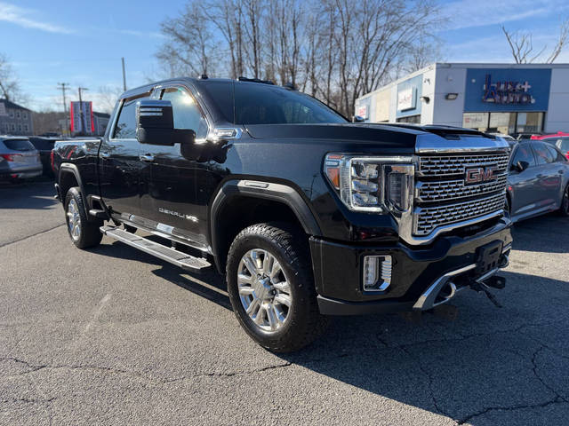 2022 GMC Sierra 2500HD Denali 4WD photo