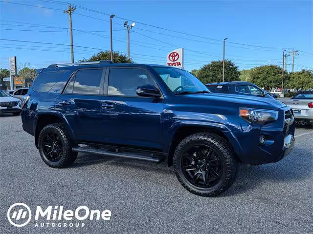 2022 Toyota 4Runner SR5 Premium 4WD photo