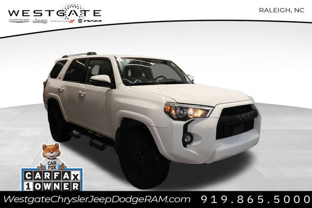 2022 Toyota 4Runner SR5 Premium 4WD photo