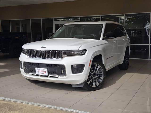 2021 Jeep Grand Cherokee L Overland 4WD photo